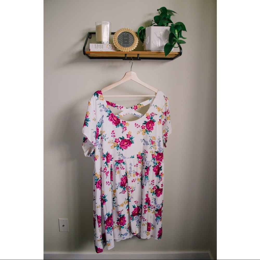 * OFFER & IT’S YOURS * Pink Floral Peplum Dress
